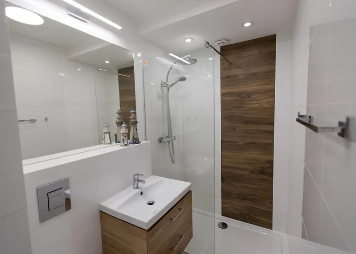 Karlikowska 13b 5 - 3 Min Do Plazy شقة *