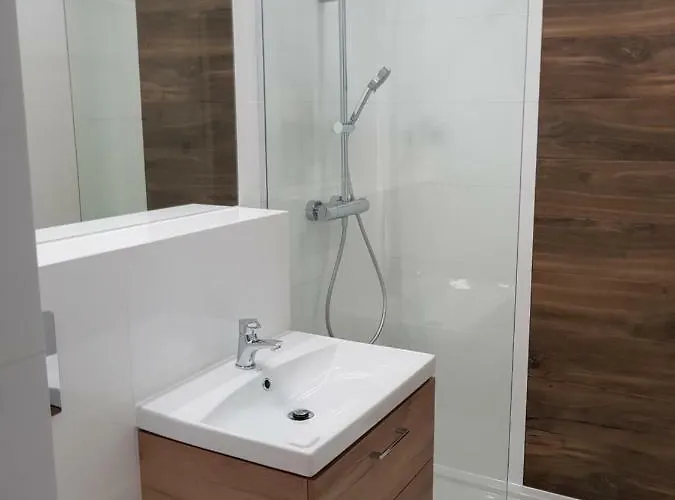 Karlikowska 13b 5 - 3 Min Do Plazy شقة